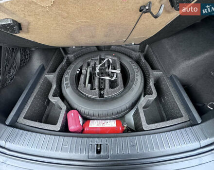 Белый Шкода Kodiaq, объемом двигателя 1.97 л и пробегом 200 тыс. км за 23000 $, фото 18 на Automoto.ua