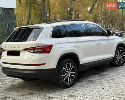 Білий Шкода Kodiaq, об'ємом двигуна 1.97 л та пробігом 79 тис. км за 31000 $, фото 24 на Automoto.ua