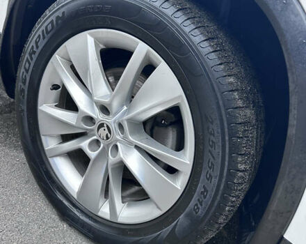 Білий Шкода Kodiaq, об'ємом двигуна 1.97 л та пробігом 200 тис. км за 24950 $, фото 36 на Automoto.ua