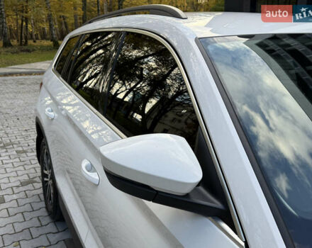 Білий Шкода Kodiaq, об'ємом двигуна 1.97 л та пробігом 79 тис. км за 31000 $, фото 34 на Automoto.ua
