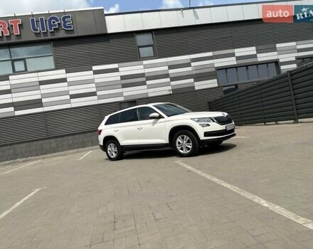 Белый Шкода Kodiaq, объемом двигателя 1.98 л и пробегом 138 тыс. км за 25000 $, фото 16 на Automoto.ua