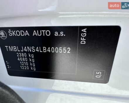 Белый Шкода Kodiaq, объемом двигателя 1.97 л и пробегом 200 тыс. км за 26000 $, фото 29 на Automoto.ua