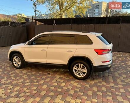 Белый Шкода Kodiaq, объемом двигателя 1.97 л и пробегом 118 тыс. км за 29700 $, фото 3 на Automoto.ua