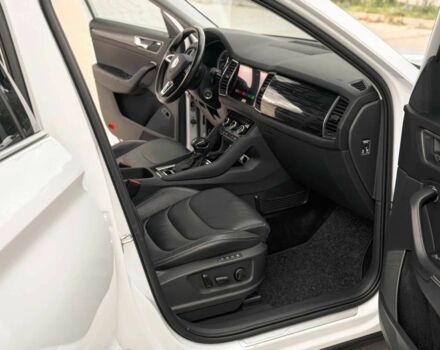 Шкода Kodiaq 2019 у Одесі на Automoto.ua Білий Шкода Kodiaq, об'ємом двигуна 2 л та пробігом 55 тис. км за 20000 $, фото 9 на Automoto.ua