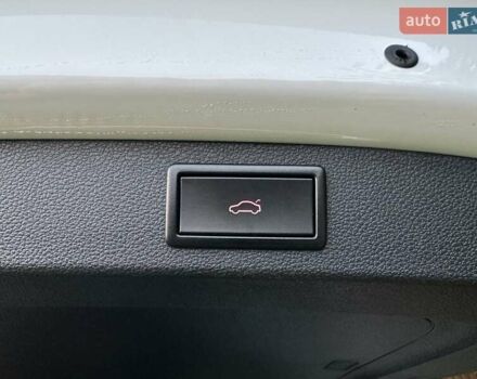 Білий Шкода Kodiaq, об'ємом двигуна 1.97 л та пробігом 215 тис. км за 31950 $, фото 74 на Automoto.ua