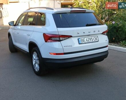Белый Шкода Kodiaq, объемом двигателя 1.98 л и пробегом 38 тыс. км за 27500 $, фото 12 на Automoto.ua