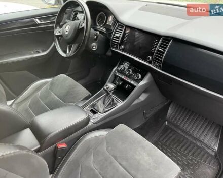Білий Шкода Kodiaq, об'ємом двигуна 2 л та пробігом 248 тис. км за 20500 $, фото 9 на Automoto.ua