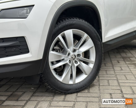 Белый Шкода Kodiaq, объемом двигателя 2 л и пробегом 154 тыс. км за 27000 $, фото 2 на Automoto.ua