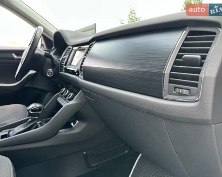 Белый Шкода Kodiaq, объемом двигателя 1.98 л и пробегом 138 тыс. км за 25000 $, фото 9 на Automoto.ua