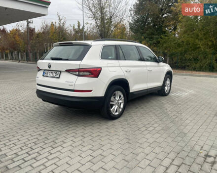 Белый Шкода Kodiaq, объемом двигателя 1.97 л и пробегом 28 тыс. км за 34000 $, фото 4 на Automoto.ua
