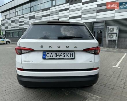 Белый Шкода Kodiaq, объемом двигателя 1.98 л и пробегом 138 тыс. км за 25000 $, фото 19 на Automoto.ua