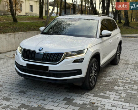 Білий Шкода Kodiaq, об'ємом двигуна 1.97 л та пробігом 79 тис. км за 31000 $, фото 40 на Automoto.ua