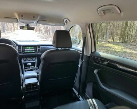Білий Шкода Kodiaq, об'ємом двигуна 2 л та пробігом 160 тис. км за 27400 $, фото 9 на Automoto.ua
