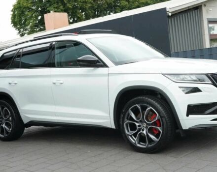 Білий Шкода Kodiaq, об'ємом двигуна 2 л та пробігом 68 тис. км за 19750 $, фото 2 на Automoto.ua