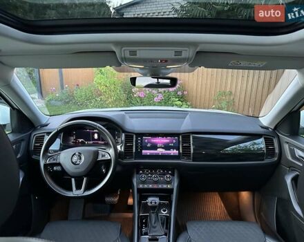Білий Шкода Kodiaq, об'ємом двигуна 1.97 л та пробігом 215 тис. км за 31950 $, фото 102 на Automoto.ua