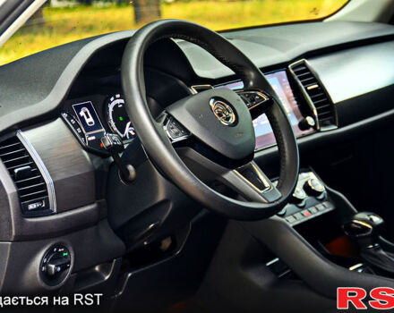 Белый Шкода Kodiaq, объемом двигателя 2 л и пробегом 105 тыс. км за 31200 $, фото 7 на Automoto.ua