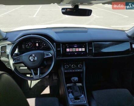 Белый Шкода Kodiaq, объемом двигателя 1.97 л и пробегом 239 тыс. км за 24500 $, фото 10 на Automoto.ua