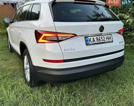 Білий Шкода Kodiaq, об'ємом двигуна 1.97 л та пробігом 215 тис. км за 31950 $, фото 18 на Automoto.ua