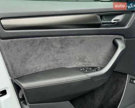 Белый Шкода Kodiaq, объемом двигателя 2 л и пробегом 137 тыс. км за 37600 $, фото 15 на Automoto.ua