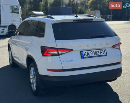 Білий Шкода Kodiaq, об'ємом двигуна 1.98 л та пробігом 238 тис. км за 21500 $, фото 4 на Automoto.ua