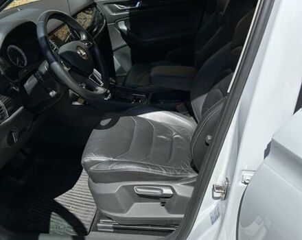 Білий Шкода Kodiaq, об'ємом двигуна 1.98 л та пробігом 77 тис. км за 31500 $, фото 9 на Automoto.ua