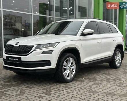 Белый Шкода Kodiaq, объемом двигателя 1.97 л и пробегом 154 тыс. км за 27000 $, фото 1 на Automoto.ua