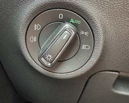 Білий Шкода Kodiaq, об'ємом двигуна 1.97 л та пробігом 215 тис. км за 31950 $, фото 73 на Automoto.ua