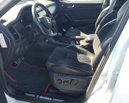 Білий Шкода Kodiaq, об'ємом двигуна 1.97 л та пробігом 160 тис. км за 35999 $, фото 11 на Automoto.ua