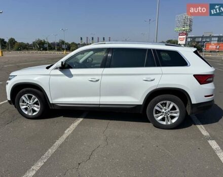 Белый Шкода Kodiaq, объемом двигателя 1.97 л и пробегом 235 тыс. км за 24000 $, фото 1 на Automoto.ua