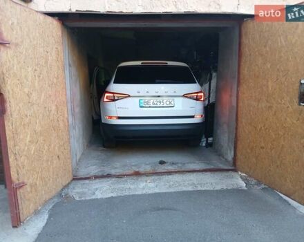 Белый Шкода Kodiaq, объемом двигателя 1.98 л и пробегом 38 тыс. км за 27500 $, фото 49 на Automoto.ua