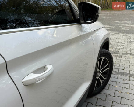 Білий Шкода Kodiaq, об'ємом двигуна 1.97 л та пробігом 79 тис. км за 31000 $, фото 19 на Automoto.ua