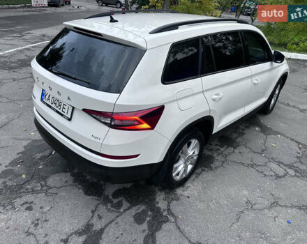 Білий Шкода Kodiaq, об'ємом двигуна 1.97 л та пробігом 200 тис. км за 24950 $, фото 37 на Automoto.ua
