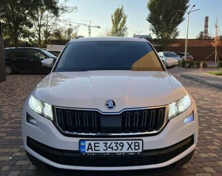Белый Шкода Kodiaq, объемом двигателя 1.97 л и пробегом 118 тыс. км за 29700 $, фото 5 на Automoto.ua
