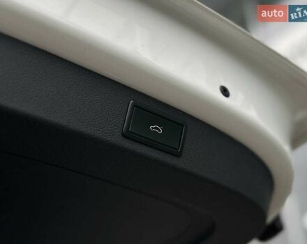 Белый Шкода Kodiaq, объемом двигателя 1.97 л и пробегом 154 тыс. км за 27000 $, фото 36 на Automoto.ua