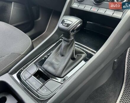 Белый Шкода Kodiaq, объемом двигателя 1.98 л и пробегом 138 тыс. км за 25000 $, фото 10 на Automoto.ua