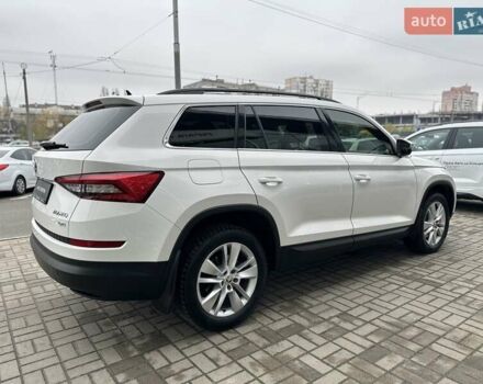 Белый Шкода Kodiaq, объемом двигателя 1.97 л и пробегом 154 тыс. км за 27000 $, фото 8 на Automoto.ua