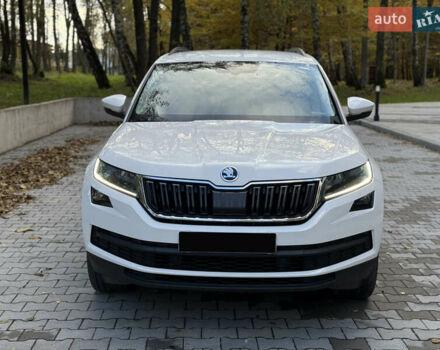 Білий Шкода Kodiaq, об'ємом двигуна 1.97 л та пробігом 79 тис. км за 31000 $, фото 38 на Automoto.ua