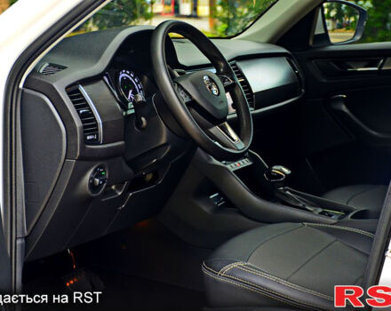 Белый Шкода Kodiaq, объемом двигателя 2 л и пробегом 105 тыс. км за 31200 $, фото 6 на Automoto.ua