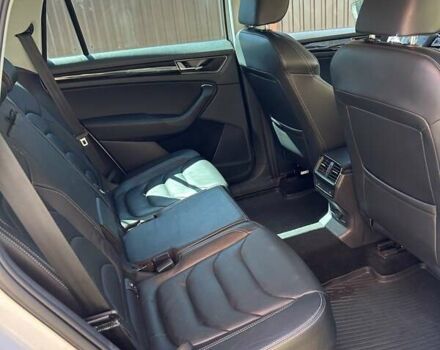 Білий Шкода Kodiaq, об'ємом двигуна 1.98 л та пробігом 77 тис. км за 31500 $, фото 5 на Automoto.ua