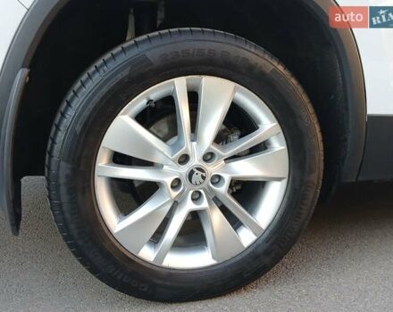 Белый Шкода Kodiaq, объемом двигателя 1.98 л и пробегом 38 тыс. км за 27500 $, фото 17 на Automoto.ua