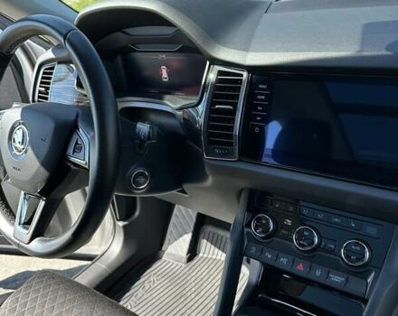 Білий Шкода Kodiaq, об'ємом двигуна 1.97 л та пробігом 215 тис. км за 31950 $, фото 95 на Automoto.ua