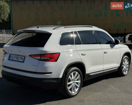 Білий Шкода Kodiaq, об'ємом двигуна 1.98 л та пробігом 238 тис. км за 21500 $, фото 5 на Automoto.ua
