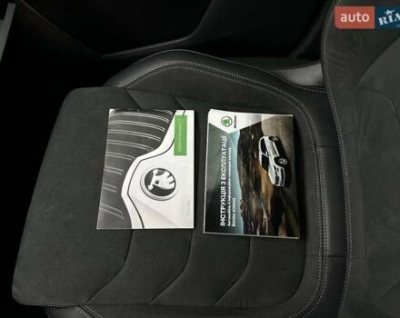 Белый Шкода Kodiaq, объемом двигателя 1.97 л и пробегом 154 тыс. км за 27000 $, фото 38 на Automoto.ua