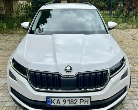 Белый Шкода Kodiaq, объемом двигателя 1.98 л и пробегом 229 тыс. км за 21500 $, фото 2 на Automoto.ua