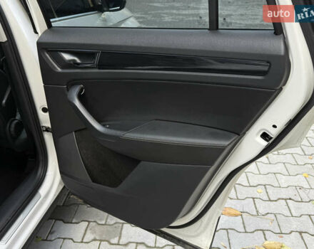 Білий Шкода Kodiaq, об'ємом двигуна 1.97 л та пробігом 79 тис. км за 31000 $, фото 8 на Automoto.ua