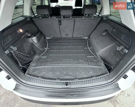 Белый Шкода Kodiaq, объемом двигателя 1.97 л и пробегом 200 тыс. км за 23000 $, фото 17 на Automoto.ua