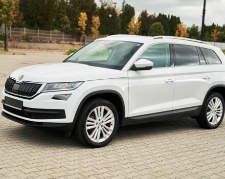Шкода Kodiaq 2019 у Одесі на Automoto.ua Білий Шкода Kodiaq, об'ємом двигуна 2 л та пробігом 55 тис. км за 20000 $, фото 2 на Automoto.ua