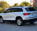 Белый Шкода Kodiaq, объемом двигателя 2 л и пробегом 186 тыс. км за 27777 $, фото 3 на Automoto.ua