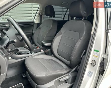Белый Шкода Kodiaq, объемом двигателя 1.98 л и пробегом 138 тыс. км за 25000 $, фото 7 на Automoto.ua
