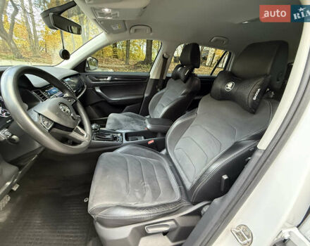 Білий Шкода Kodiaq, об'ємом двигуна 1.97 л та пробігом 79 тис. км за 31000 $, фото 13 на Automoto.ua